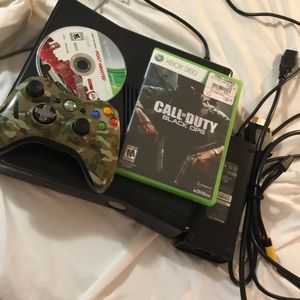 Xbox 360 w/ COD and Most Wanted+custom controller